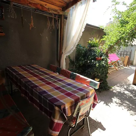 Izgrev Sarafovo Πανσιόν