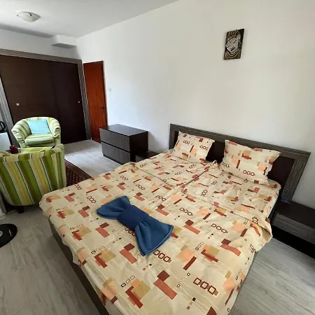 Izgrev Sarafovo * Burgas