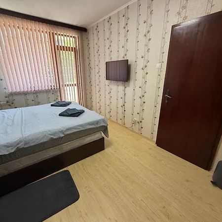 بيت ضيافة Izgrev Sarafovo *